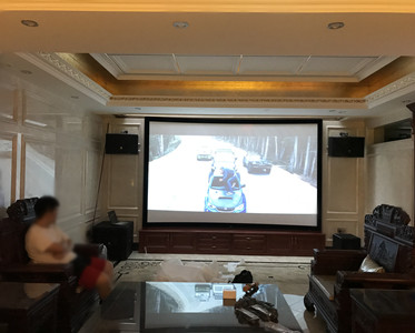 新世紀領(lǐng)居別墅影院定制